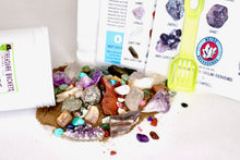 Load image into Gallery viewer, Carolina Cache Gem Mining Kit - 16oz Jar