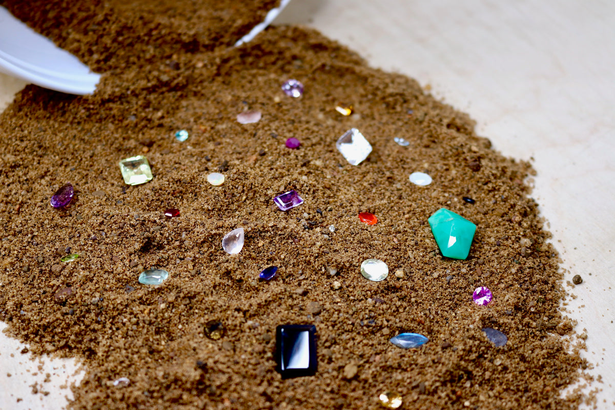 Fancy Facets Gem Mining Bucket - 31 Faceted Gemstones – Treasure ...