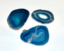 Load image into Gallery viewer, Agate Slice - Medium - 3-4&quot; : Choose your color!
