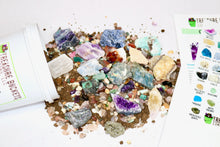 Load image into Gallery viewer, Krystal Kettle Gem Mining Bucket Kit - Quart
